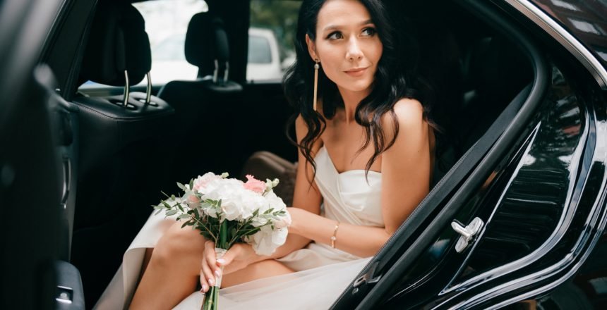 Why-Wedding-Limo-Services-Are-A-Must-pnr0vvsp1d6xqgpccl784hgxg37sjndpswb7elimnk